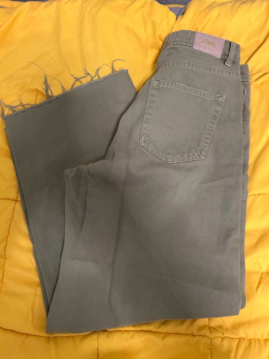 ZARA Wide Leg Cropped Jeans - Olive Green - Size 6 - photo 3
