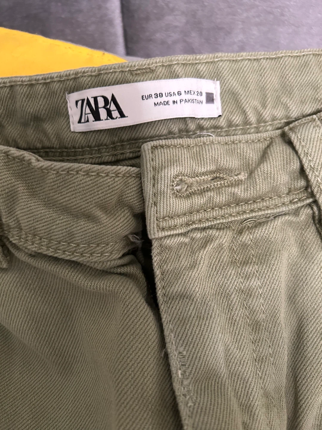 ZARA Wide Leg Cropped Jeans - Olive Green - Size 6 - photo 2