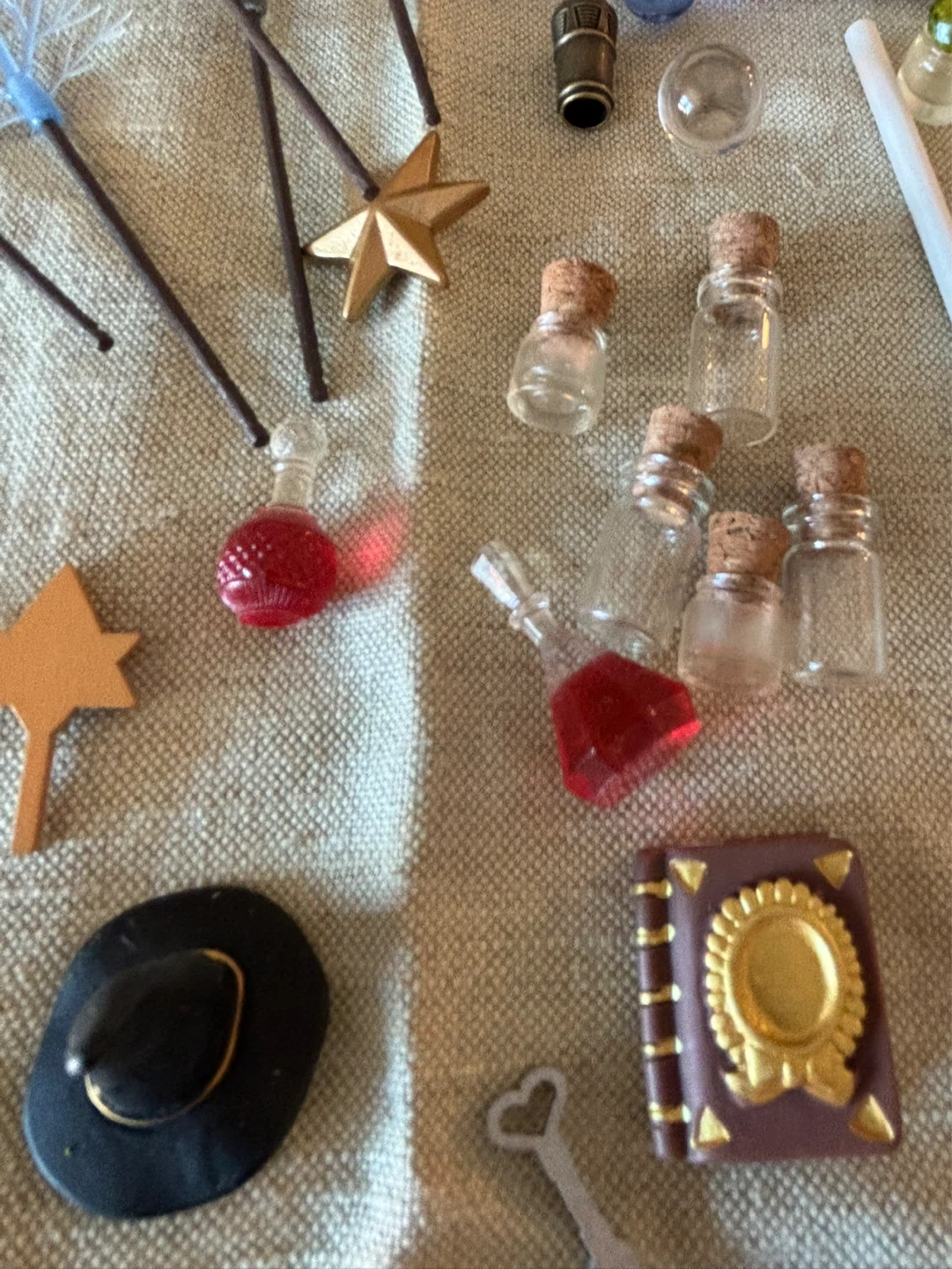 Assorted Miniature Crafting Supplies & Charms - photo 2