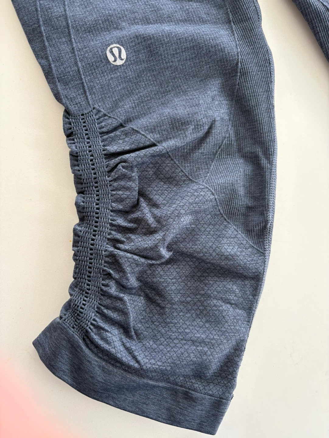 Lululemon Seamless Crop Leggings Size 6 - photo 4
