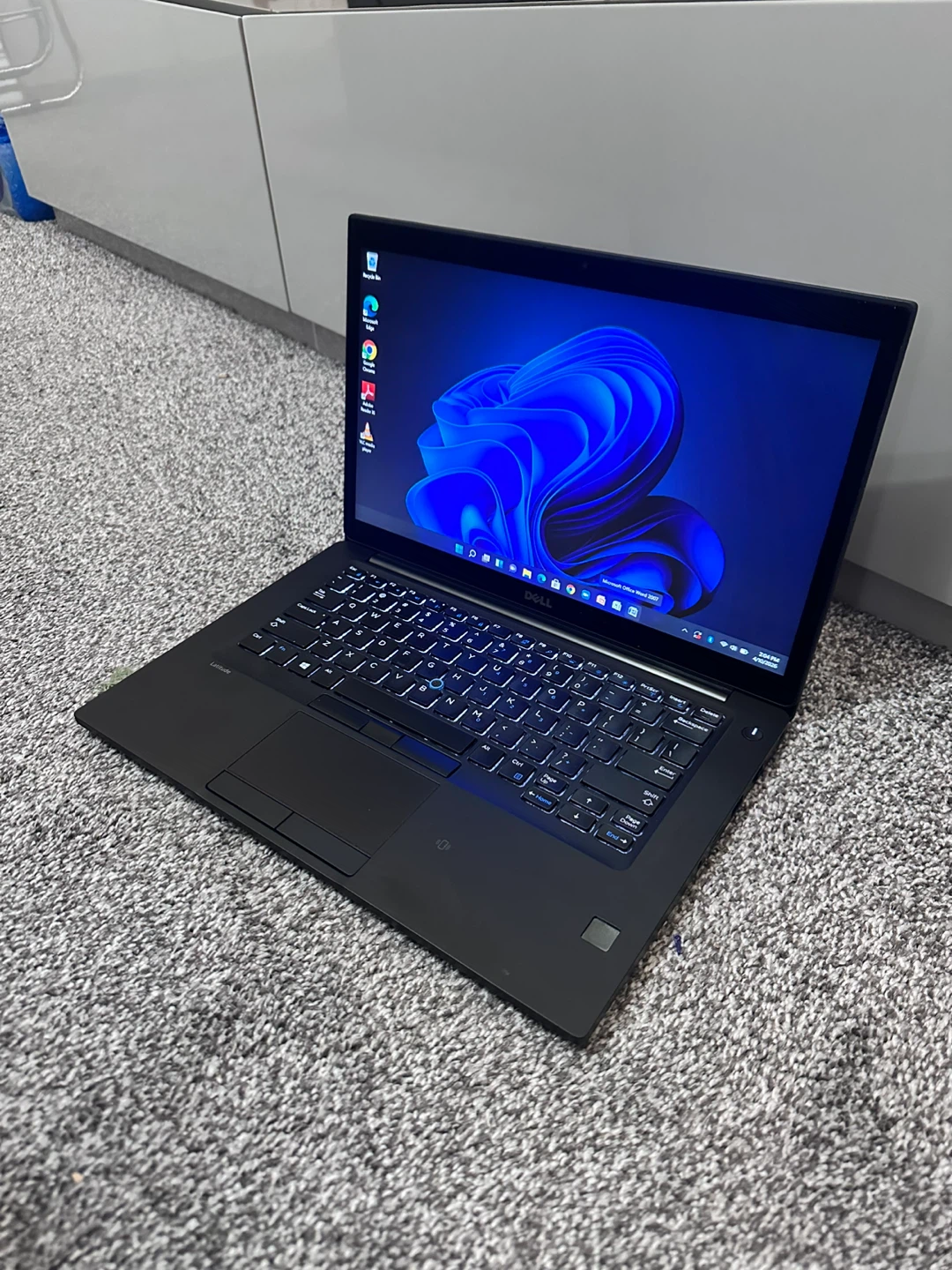 Dell Laptop 512Gb ssd 16Gb RAM Touch screen fast and smooth - photo 4