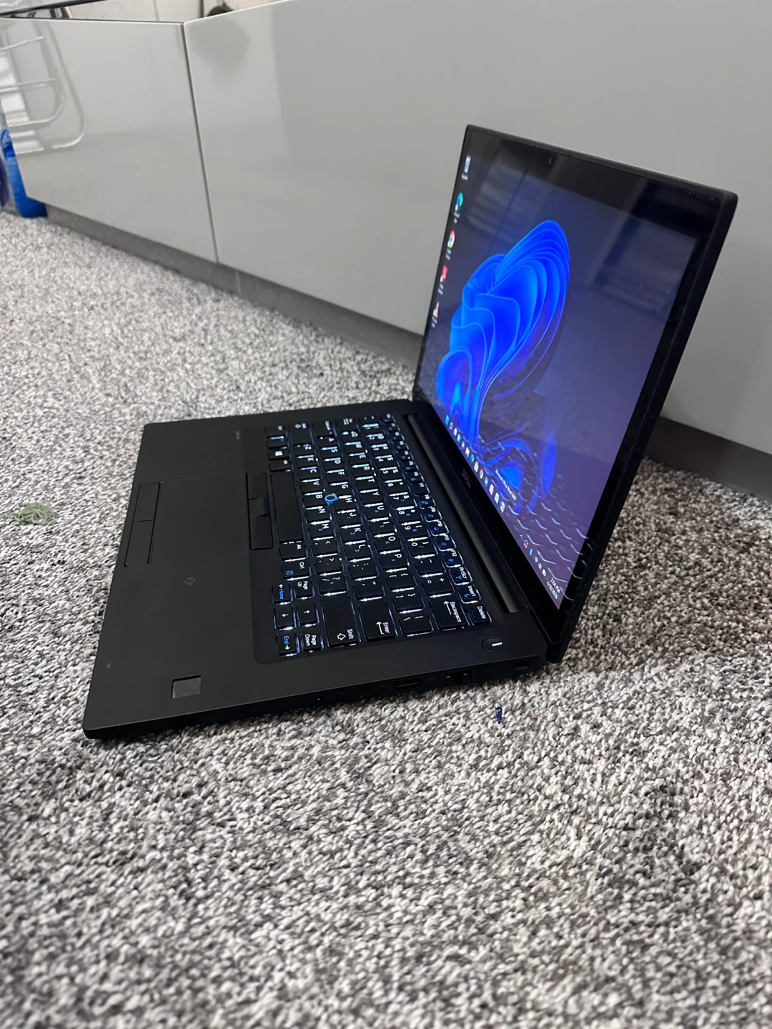 Dell Laptop 512Gb ssd 16Gb RAM Touch screen fast and smooth - photo 2