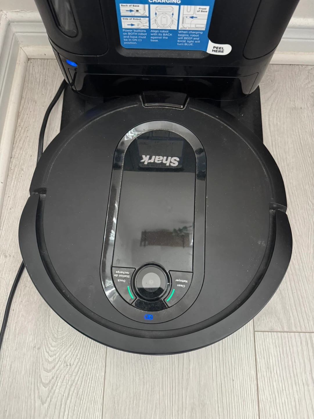 Shark ION Robot Vacuum with Charging Dock - photo 2