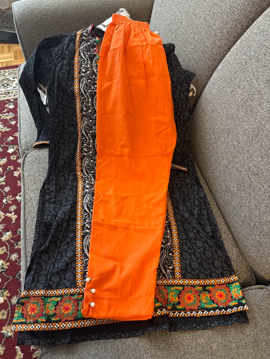 Sohni Creation Black Embroidered Kurti and Orange Pants Set - photo 2