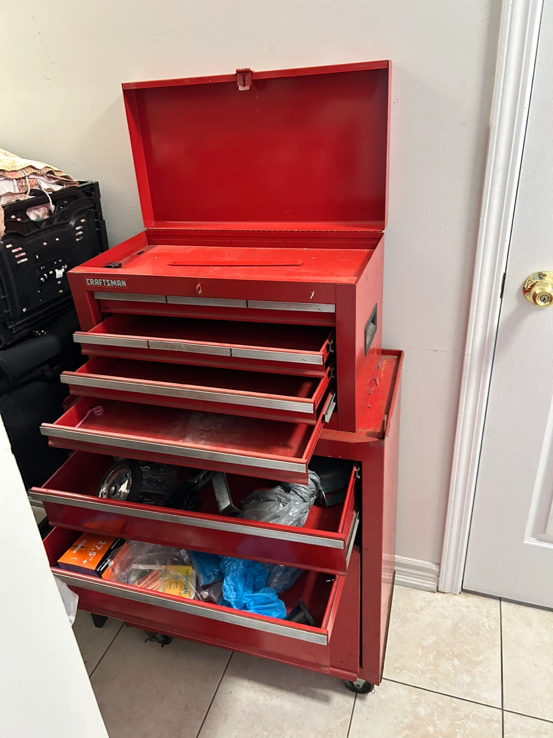 Craftsman Red Rolling Tool Chest Cabinet