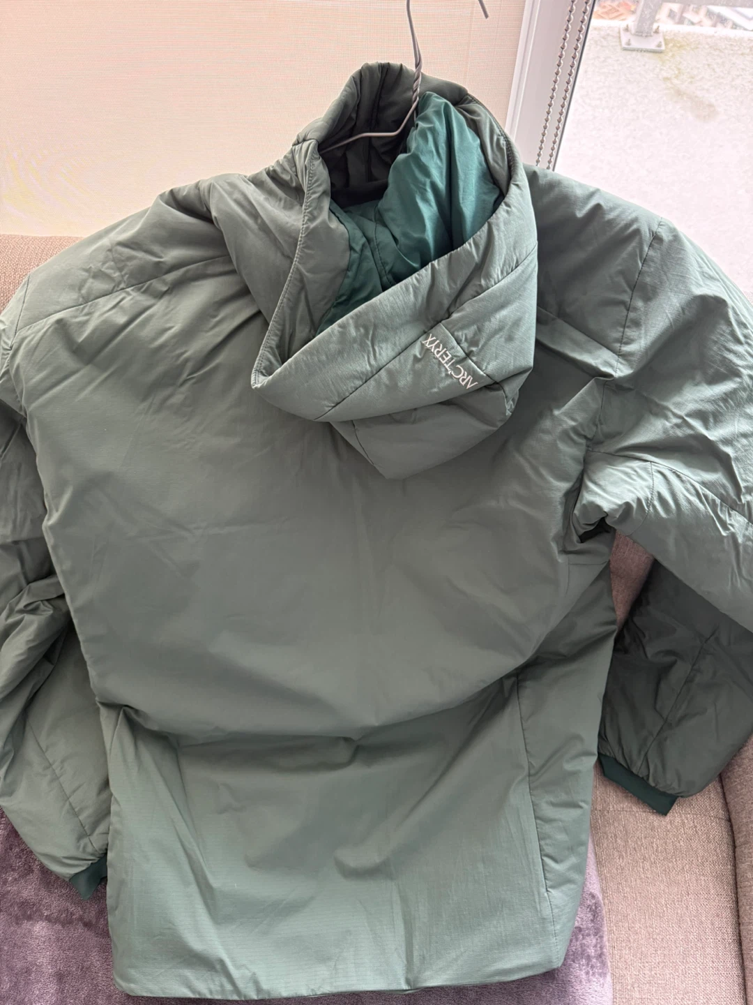 Arc'teryx Hooded Puffer Jacket - Green - Size L - photo 3