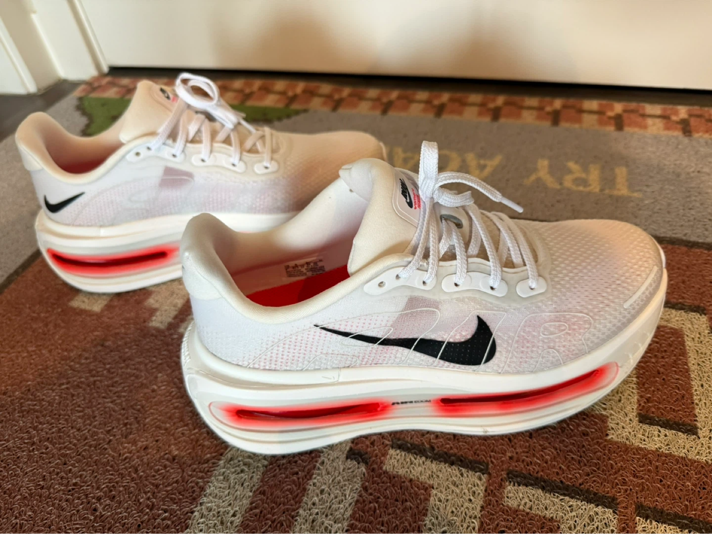 Nike Air Zoom Running Shoes White/Red