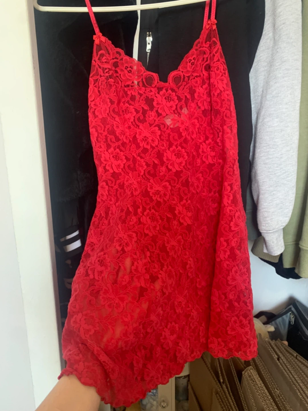 Red Lace Dress - photo 2