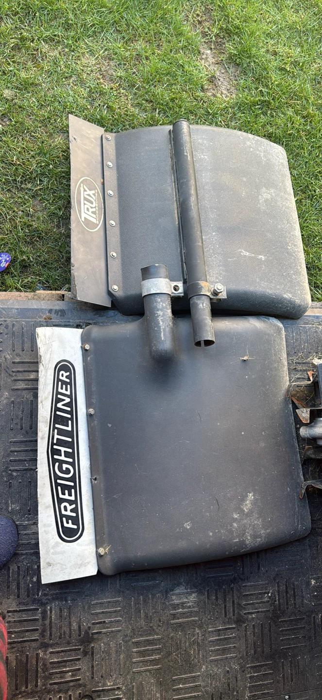 Freightliner & Trux Mud Flaps