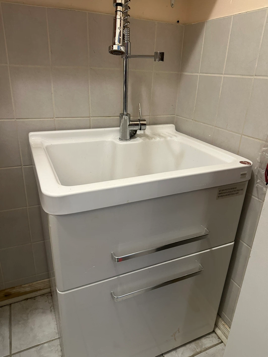 White Laundry Tub with Pull-Down Faucet and Storage Drawers - photo 2