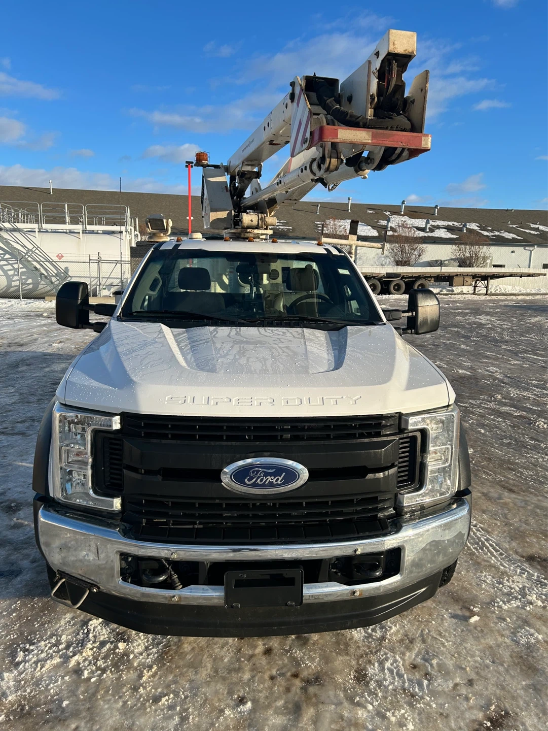 Ford Super Duty Bucket Truck