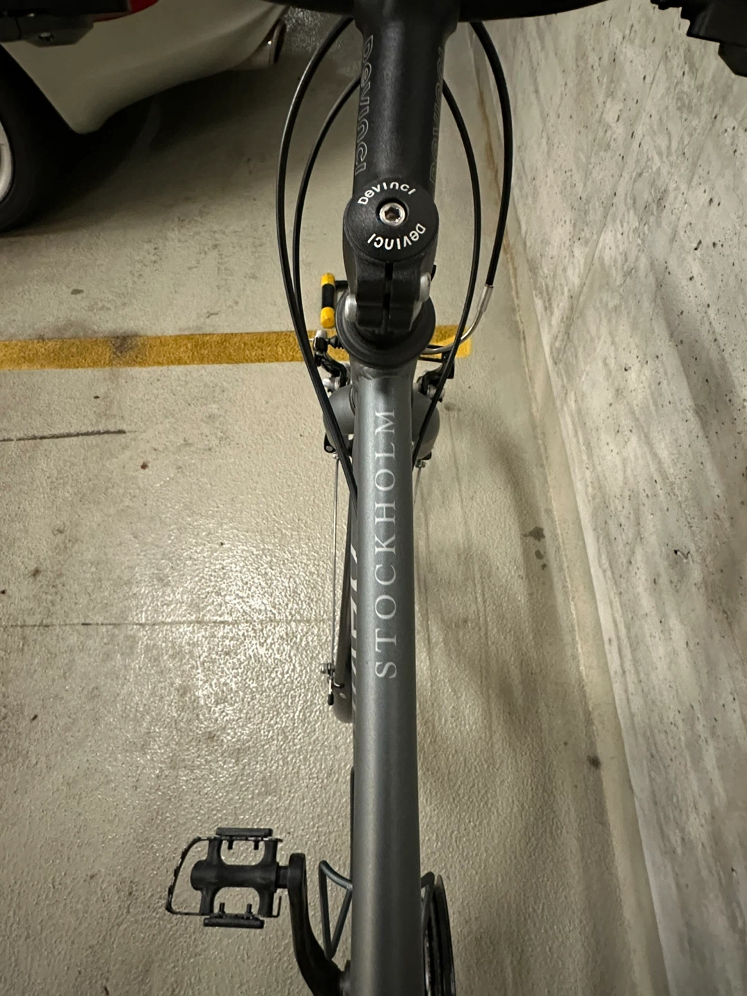 Devinci Stockholm Hybrid Bike -  Matte Grey - photo 4