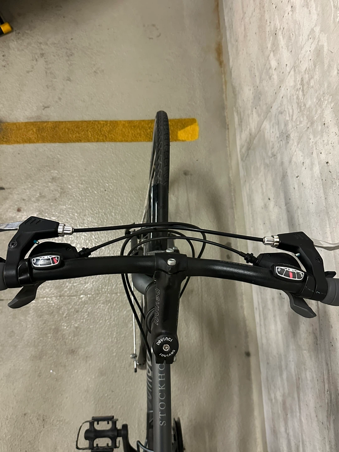 Devinci Stockholm Hybrid Bike -  Matte Grey - photo 5