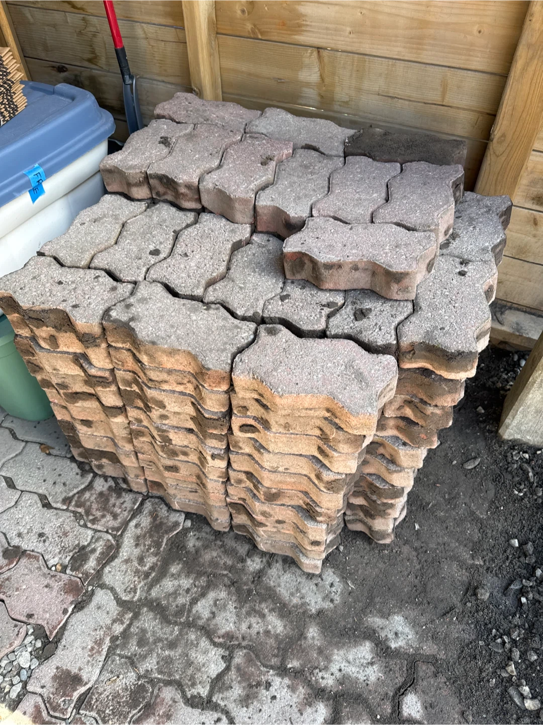 Free Interlocking Paving Stones - photo 2