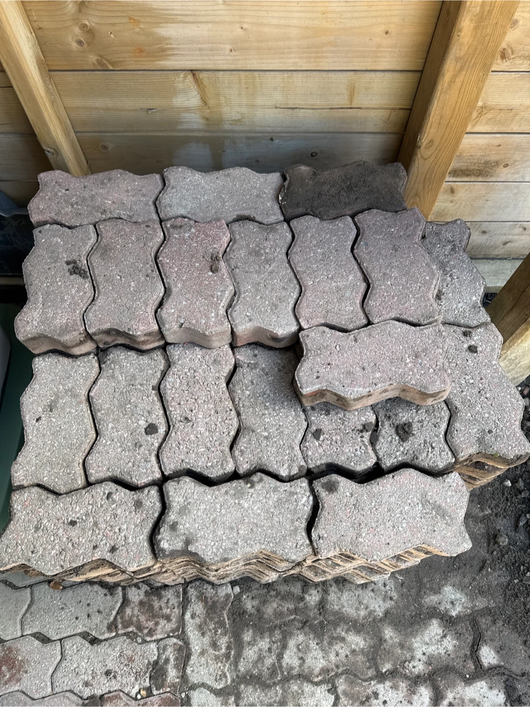 Free Interlocking Paving Stones