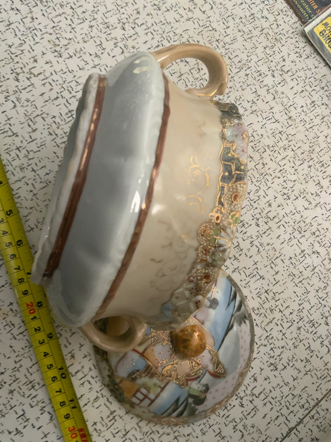 Decorative Lidded Bowl with Asian Scene Design - photo 2