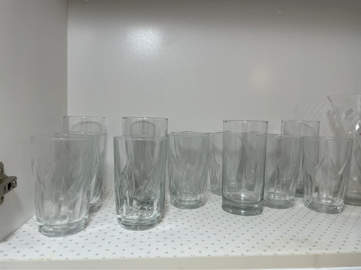 Assorted Glassware Set - photo 4