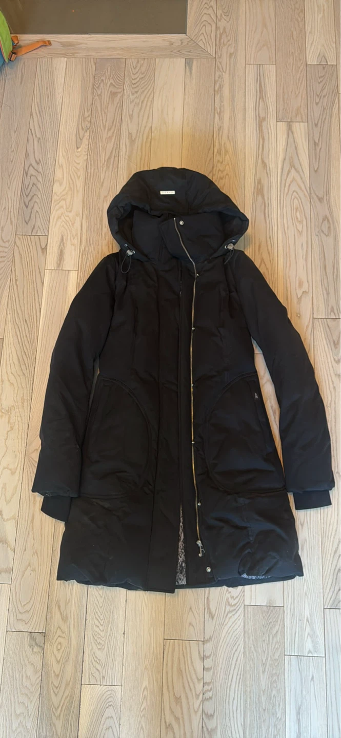 Soia & Kyo Black Down-Filled Hooded Parka - Size XS