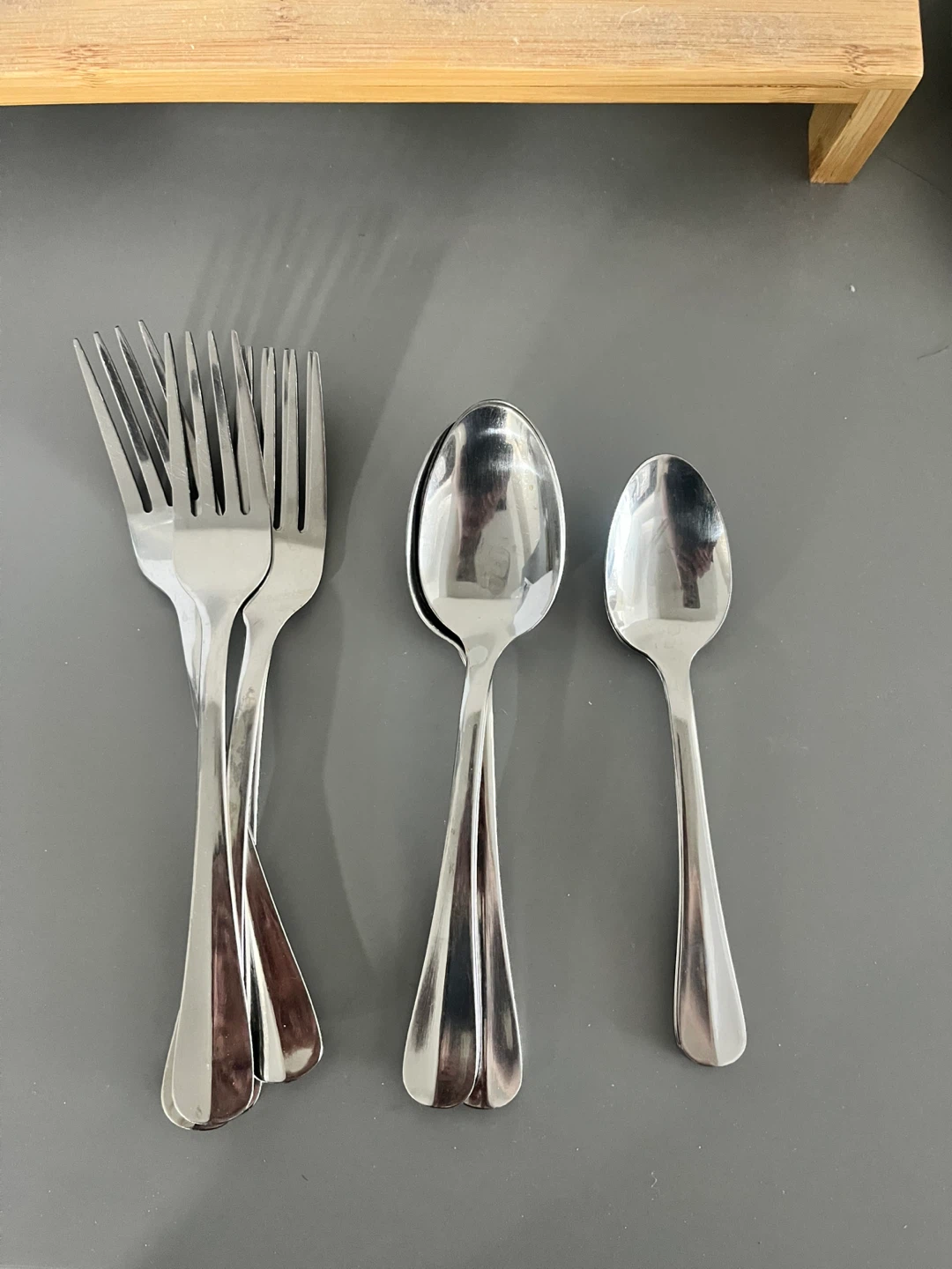Dinnerware and Cutlery Set - photo 3