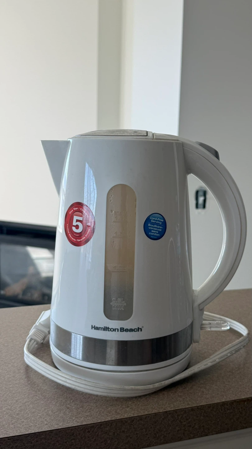 Hamilton Beach Cord-Free Electric Kettle