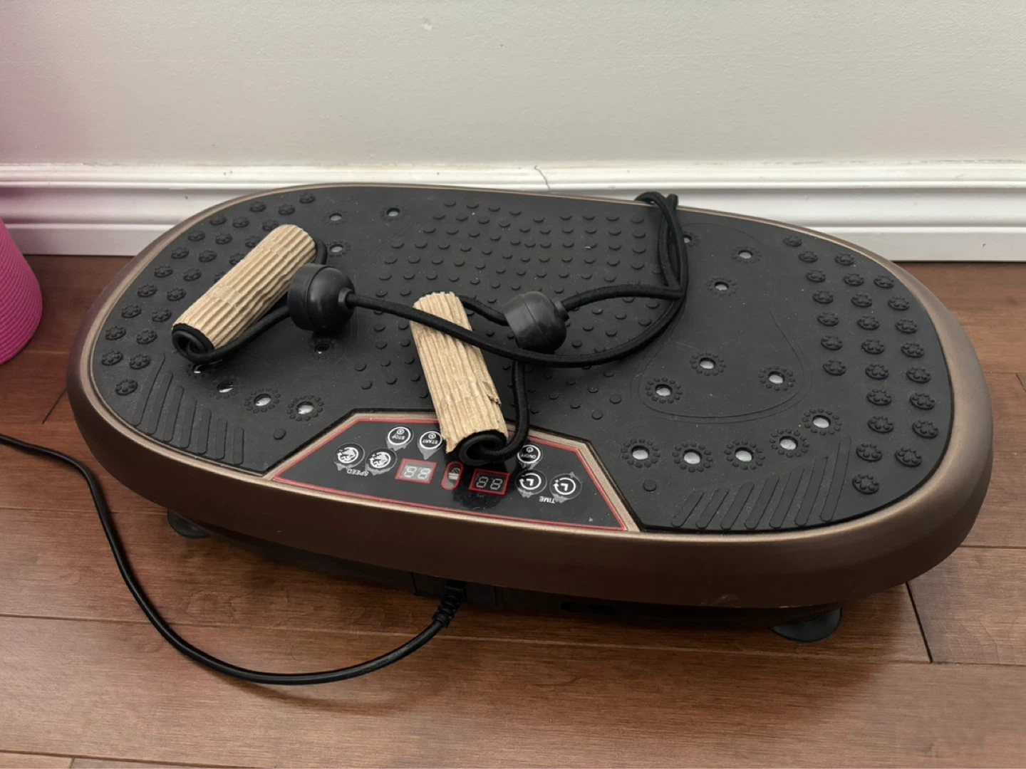 Vibration Plate Exercise Machine with Resistance Bands