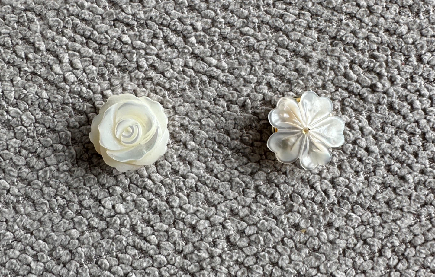 White Rose & Clover Flower Brooch Set