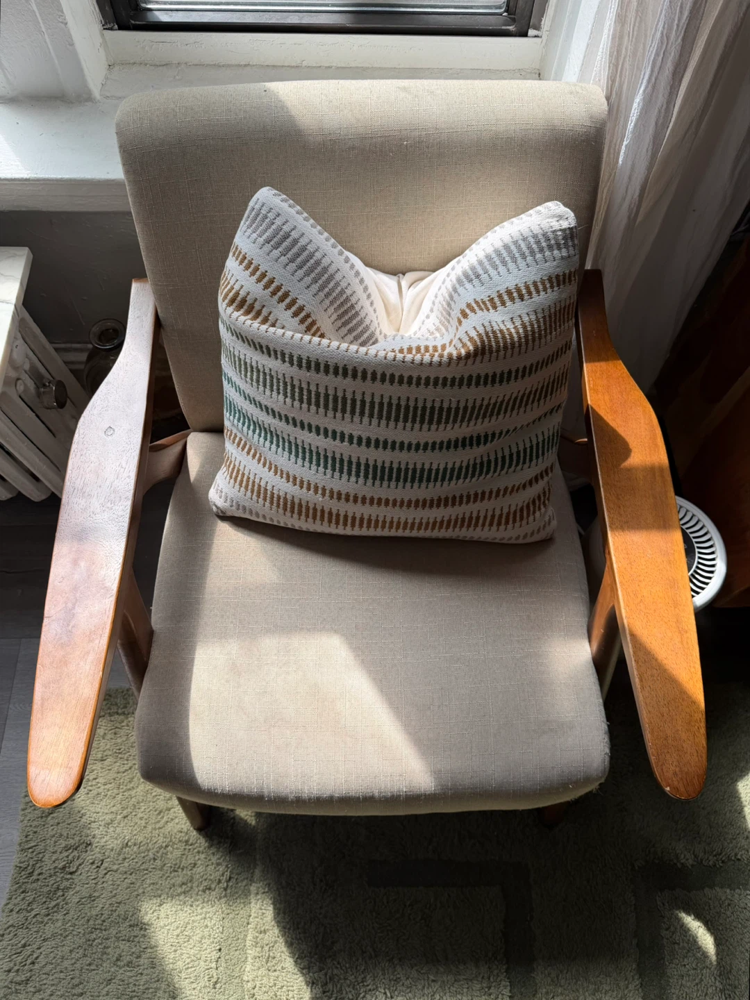 Mid-Century Modern Accent Chair - photo 3