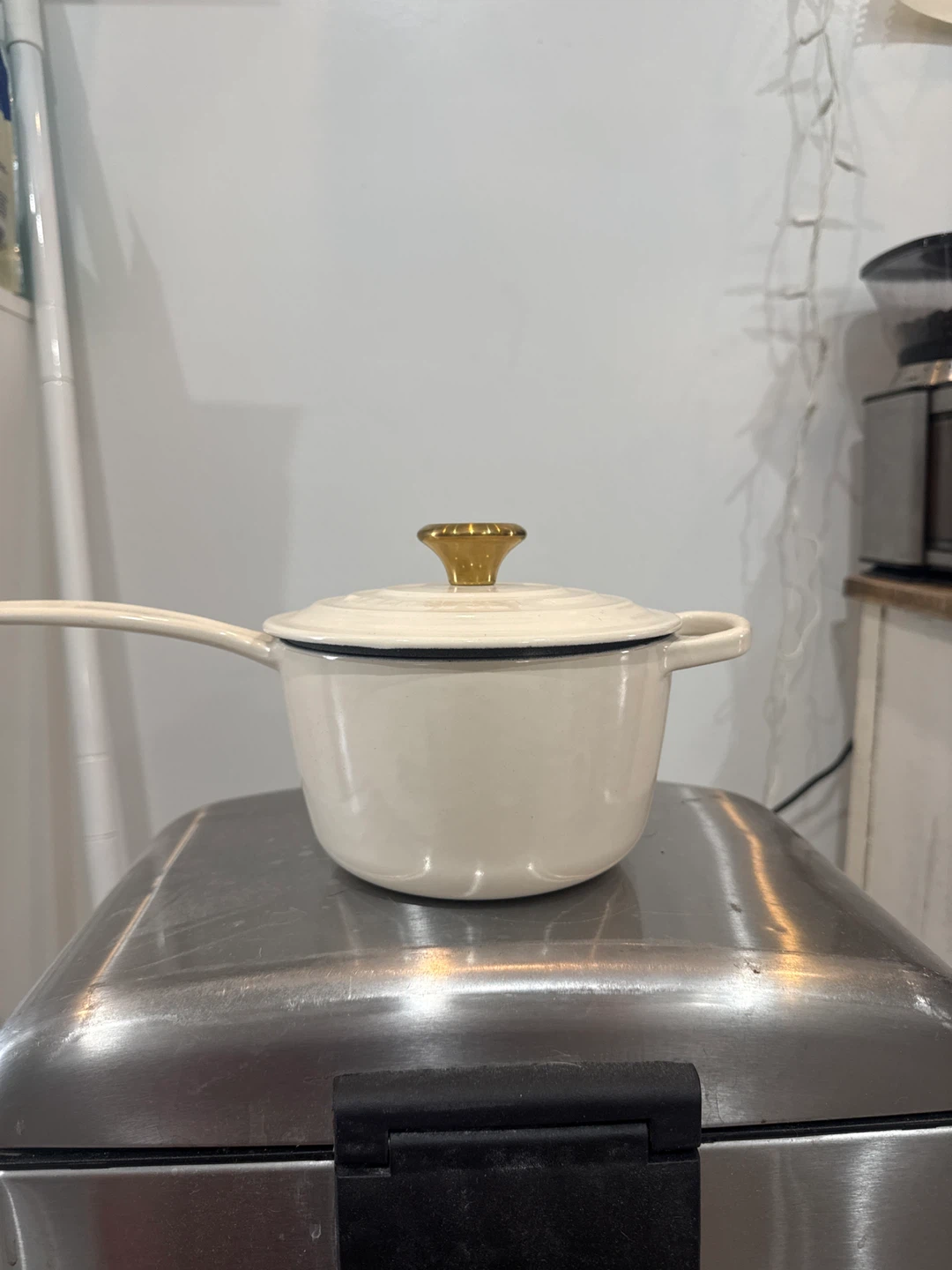 Le Creuset 1.6L Dutch Oven Cream