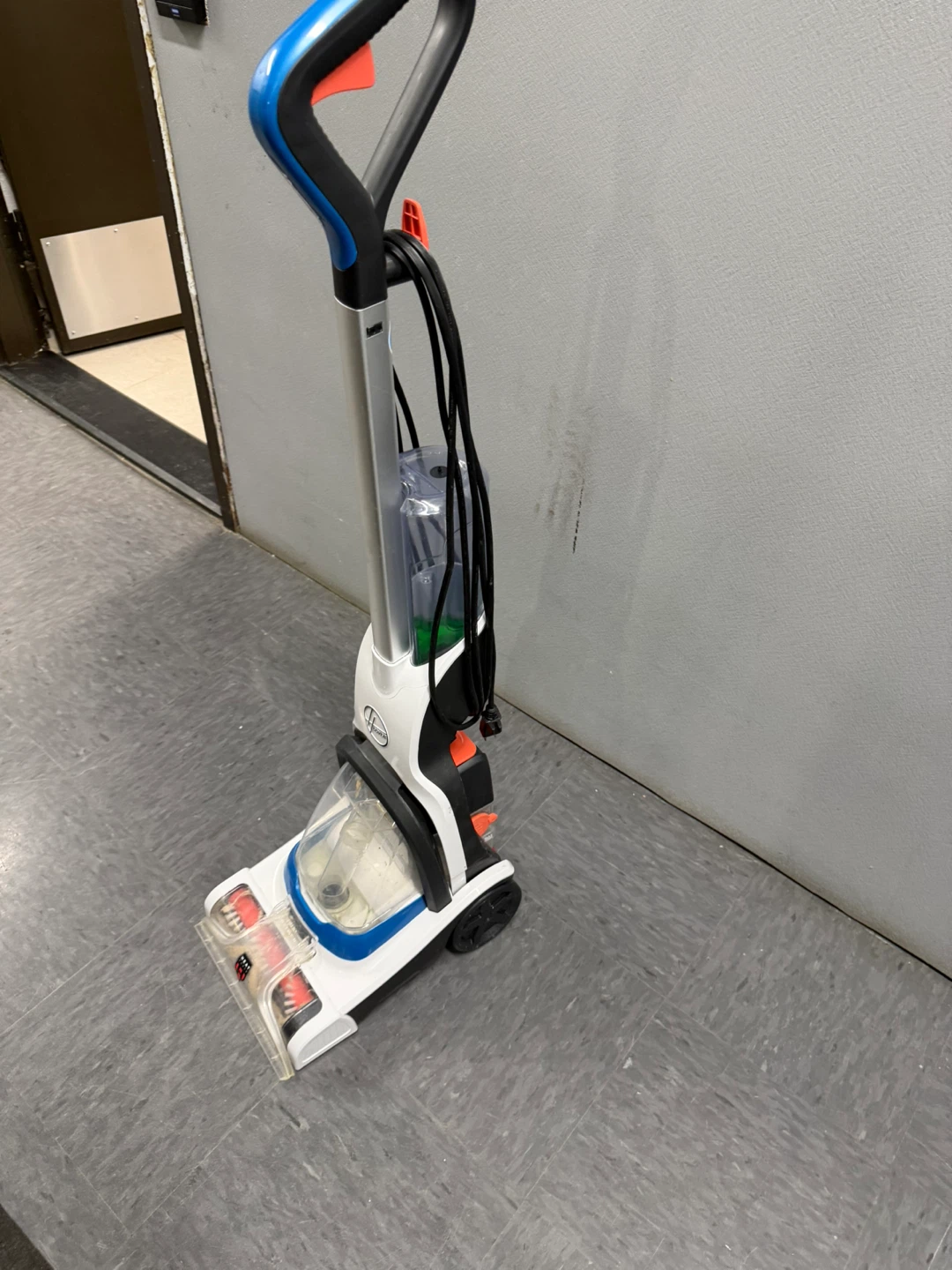 Hoover Carpet Cleaner - photo 3