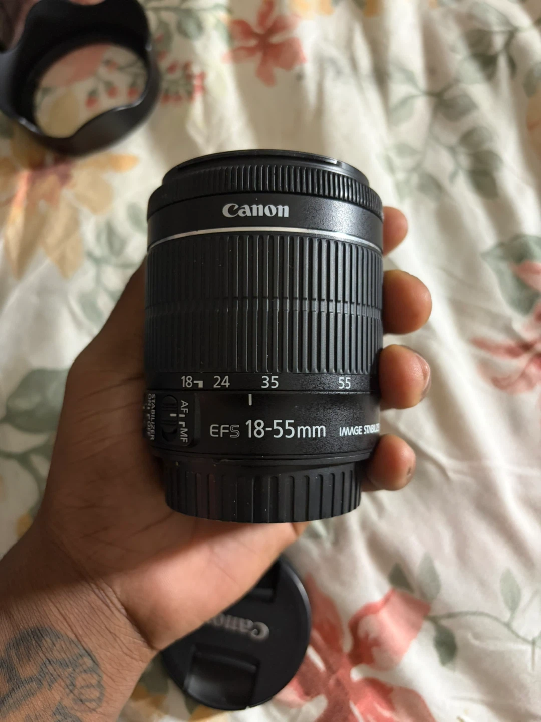 Canon EF-S 18-55mm f/3.5-5.6 IS STM Lens - photo 2