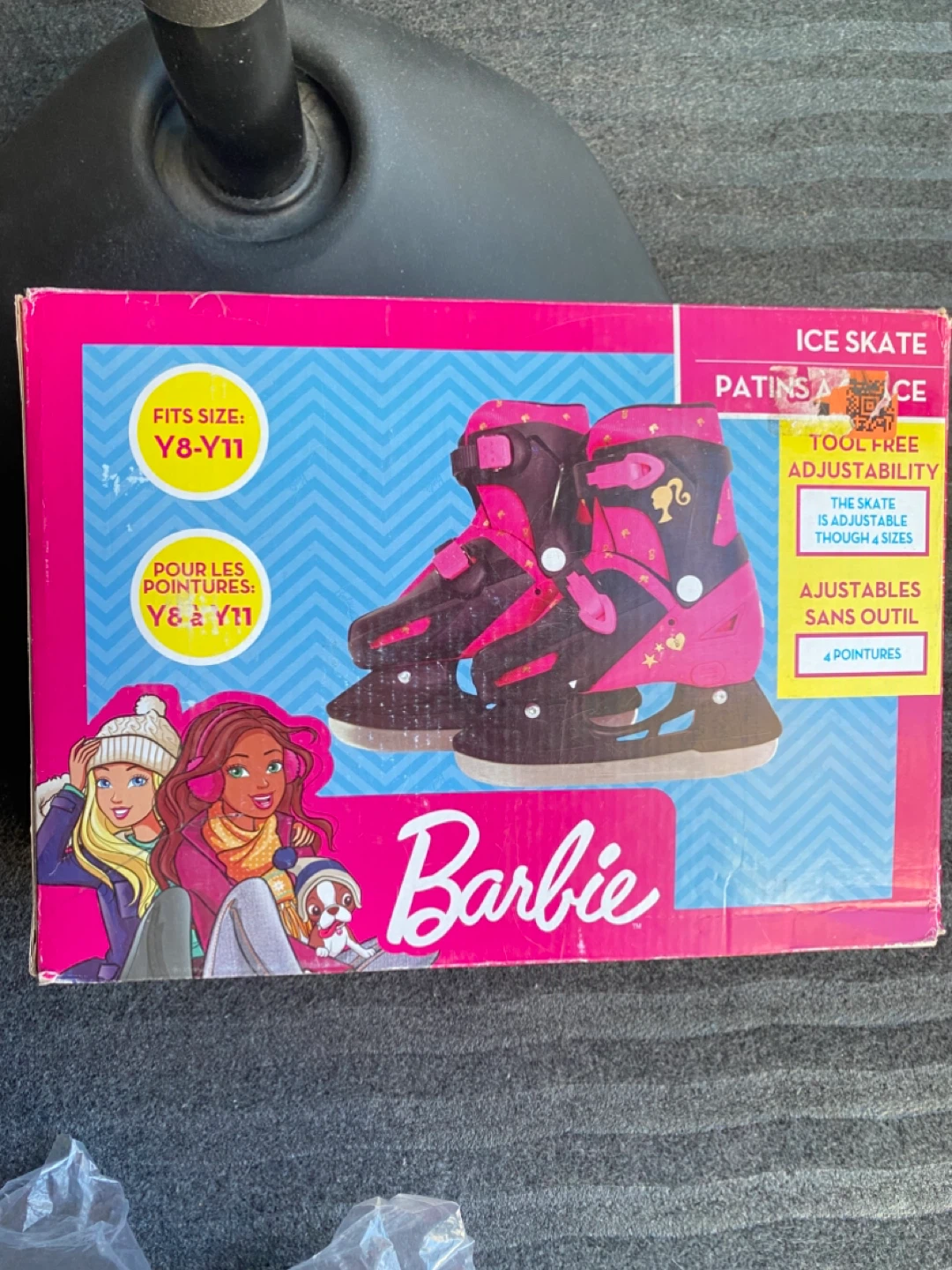 Brand New Barbie Ice Skates Size Y8-Y11