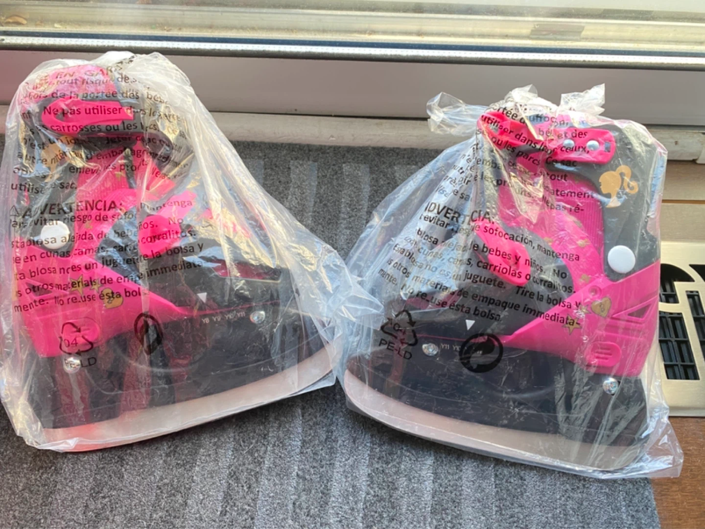 Brand New Barbie Ice Skates Size Y8-Y11 - photo 2