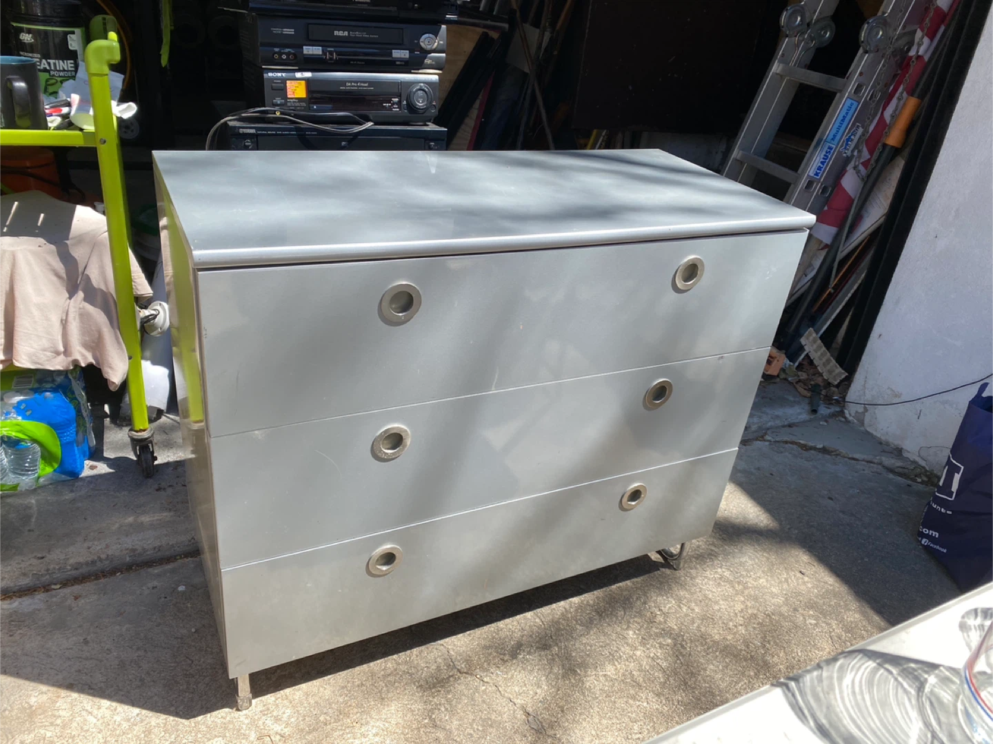 Silver 3-Drawer Dresser with Round Pulls