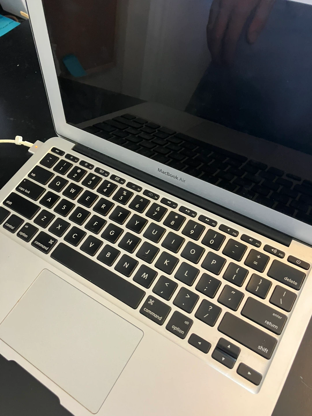 Apple MacBook Air Laptop (2012) - photo 2