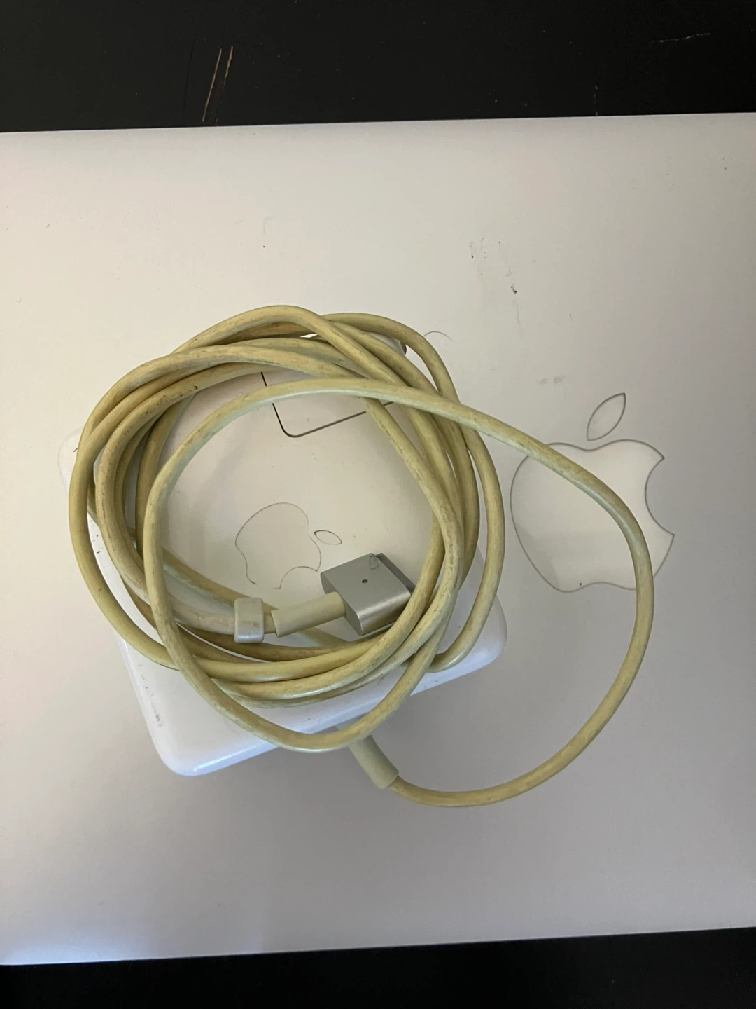 Apple MacBook Air Laptop (2012) - photo 3