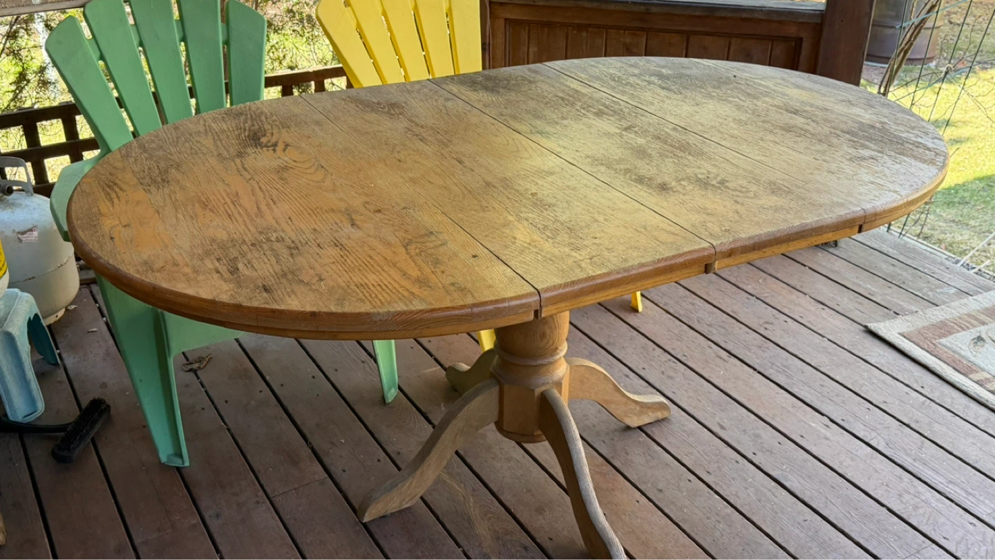 Oval Pedestal Dining Table - photo 2