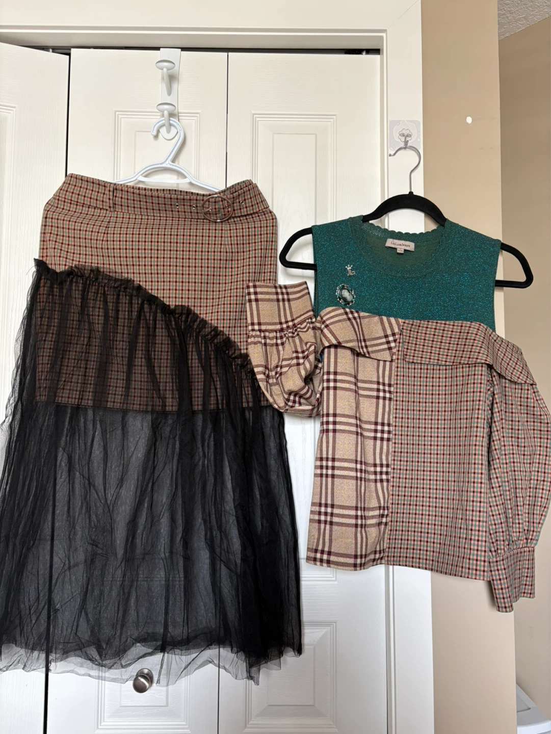 Lulualways women's top and skirts bundle - photo 3