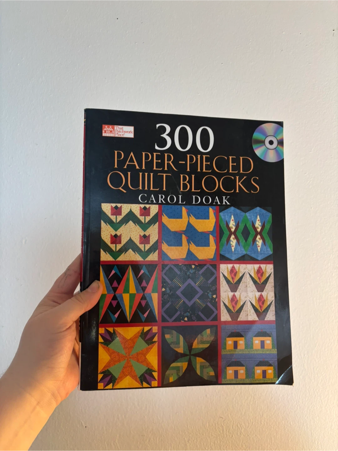 300 Paper-Piec ed Quilt Blocks Book with CD-ROM