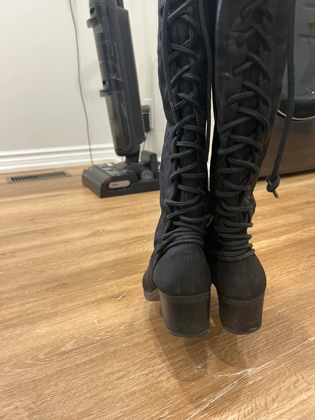 SoftMoc "Brette" Black Suede Lace-Up Knee-High Boots Size 38 - photo 5