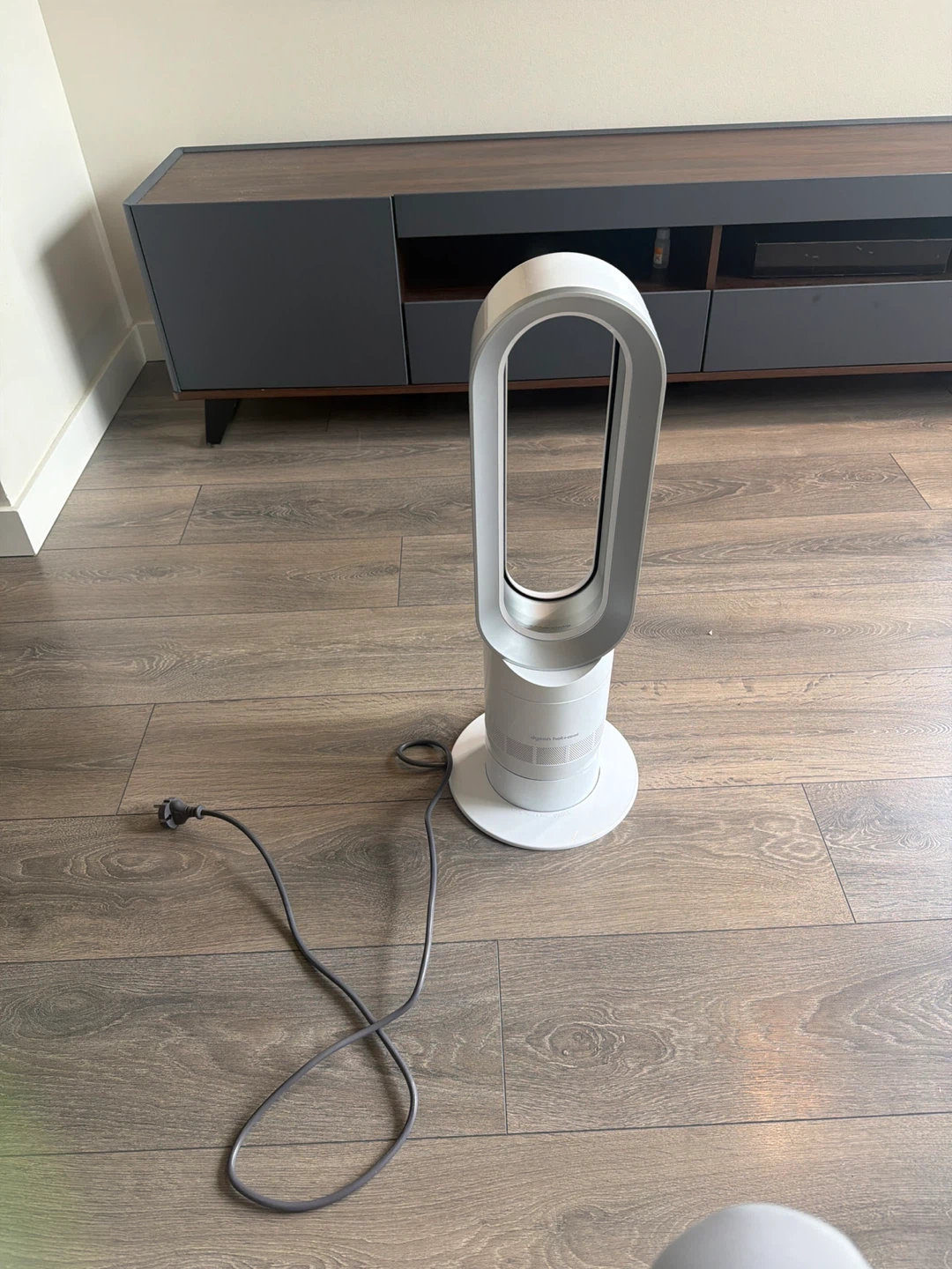 Dyson Fan + heater From France ( need voltage converter )