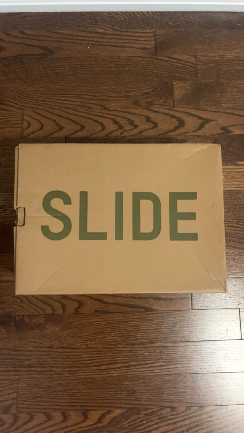 Yeezy Slides - photo 2