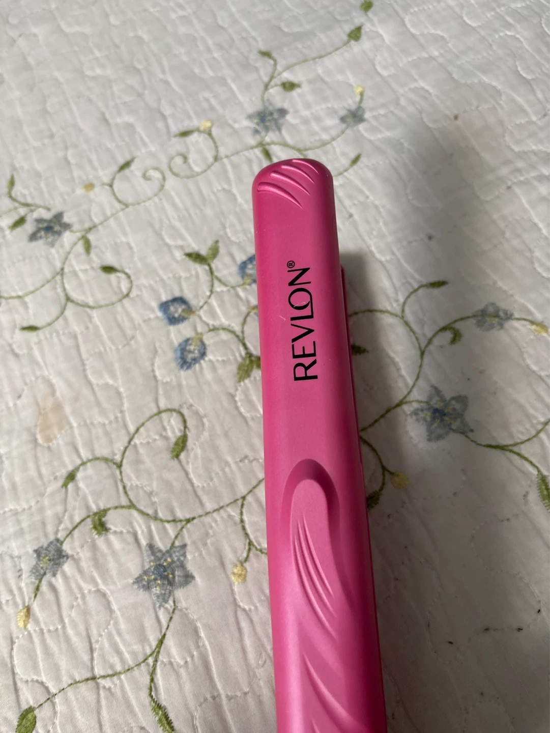 Revlon Pink Hair Straightener - photo 2