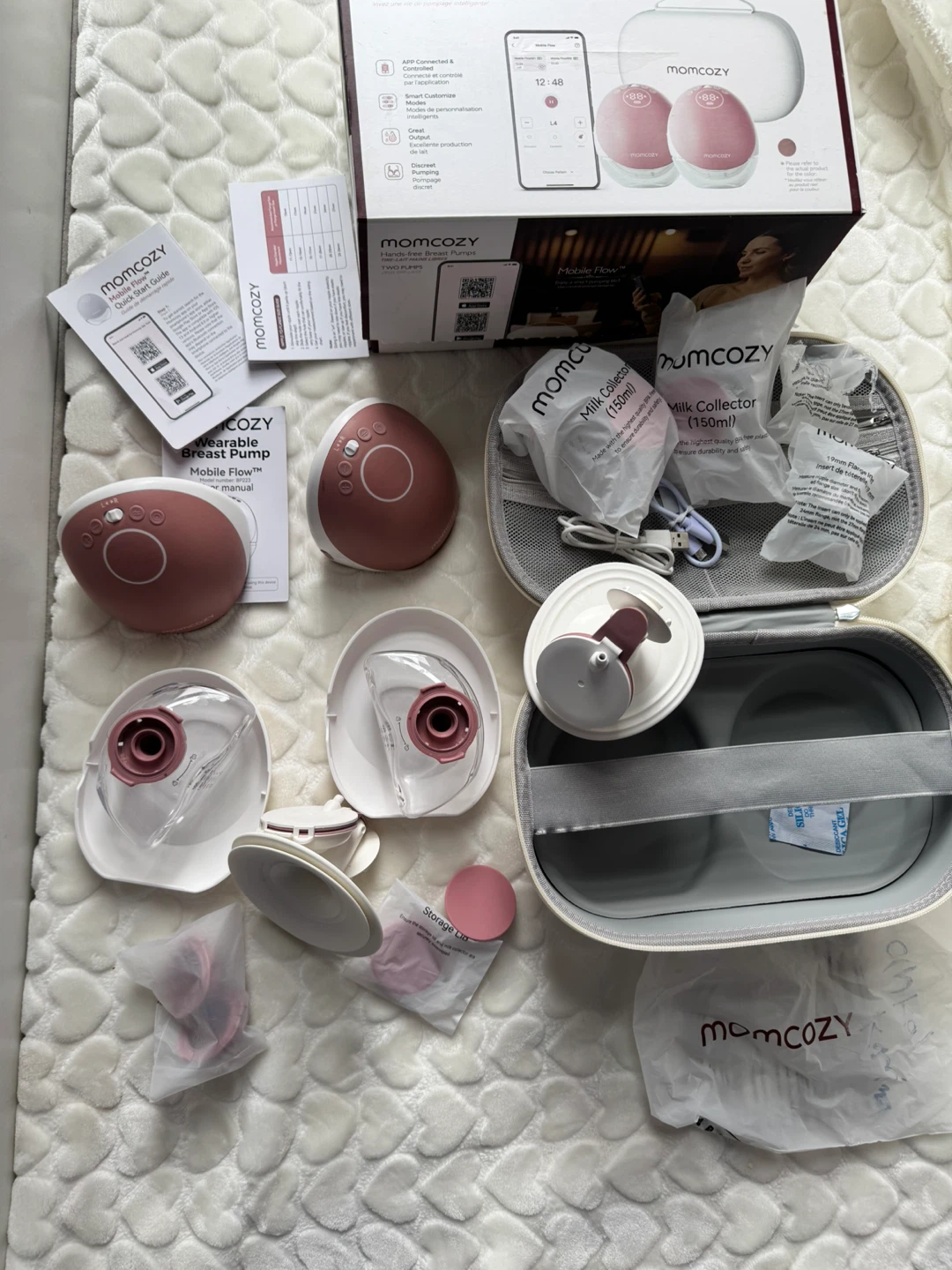 Momcozy Wearable Breast Pump Mobile Flow