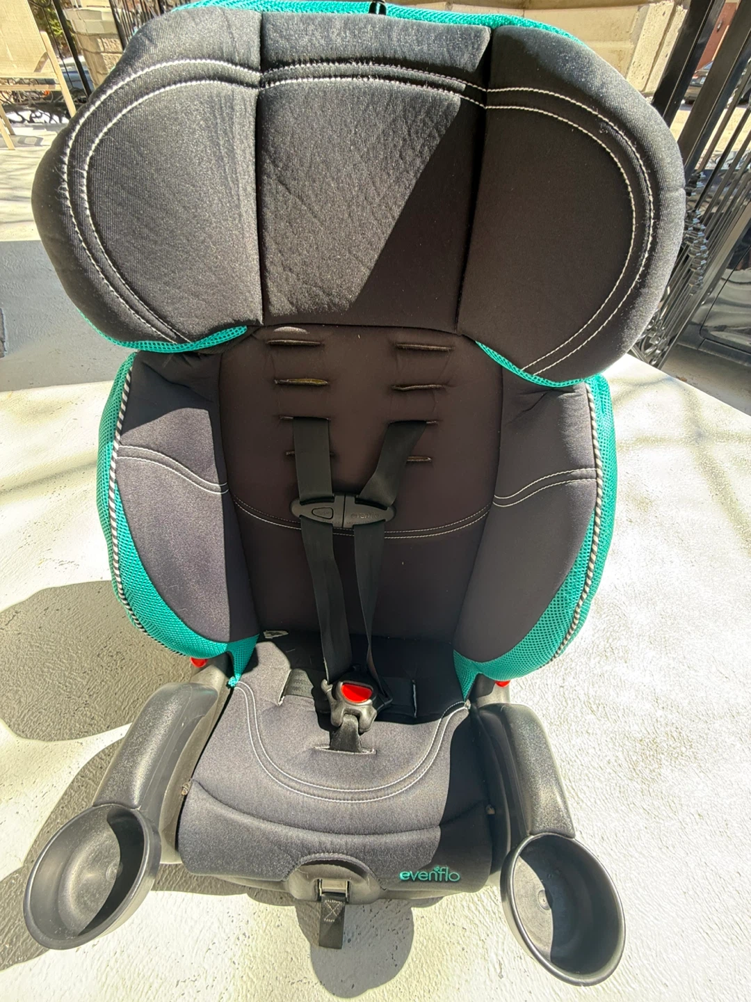 Evenflo Car Seat Booster with Cup Holders - photo 3
