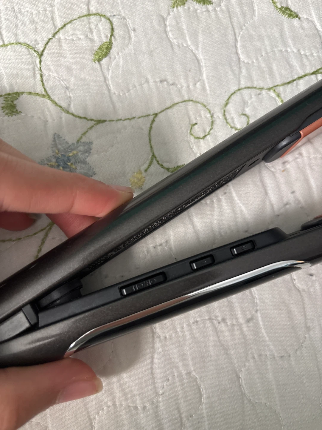 Revlon Ceramic Tourmaline Hair Straightener - photo 3