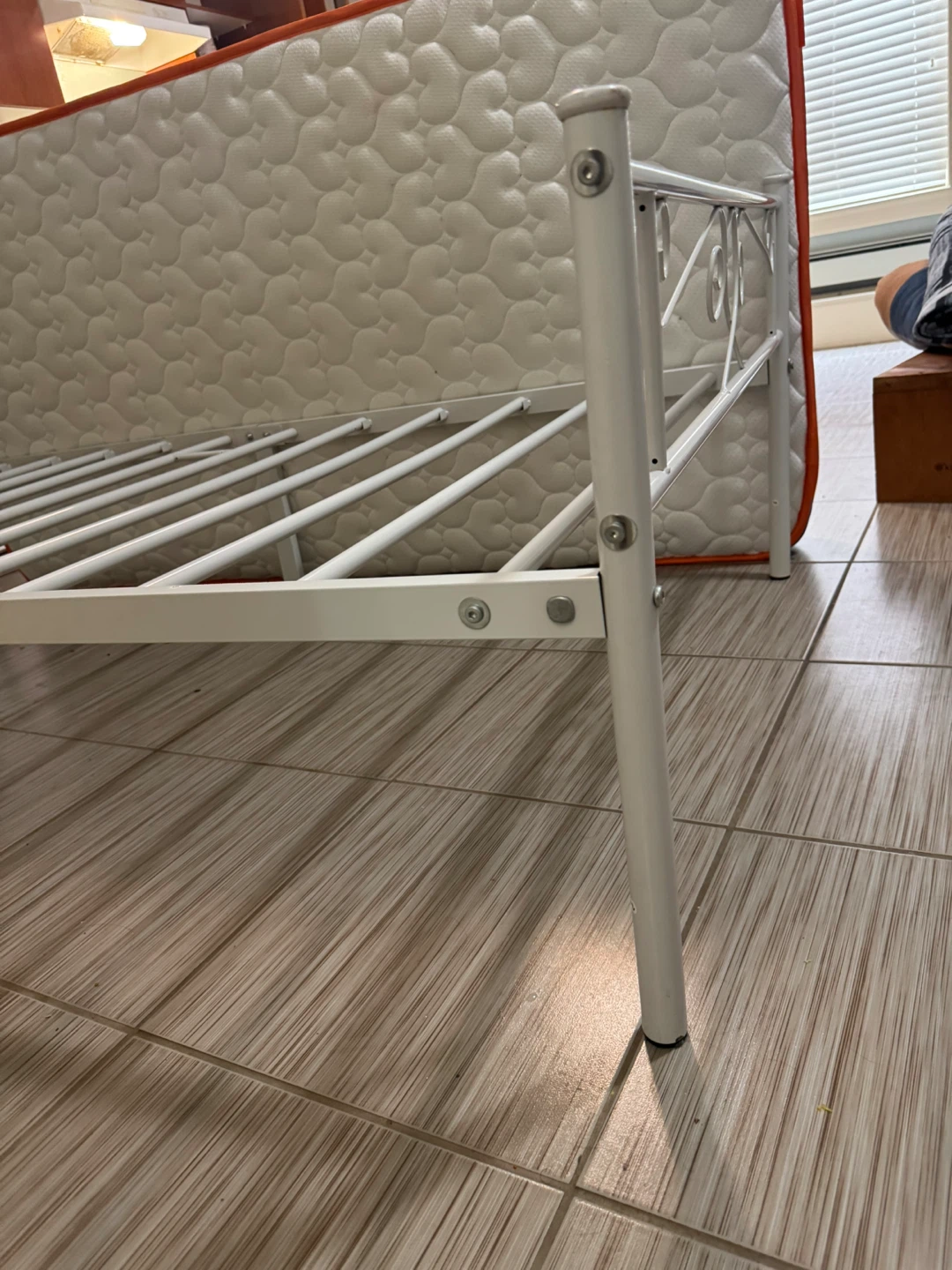 Twin Frame and Mattress - photo 2