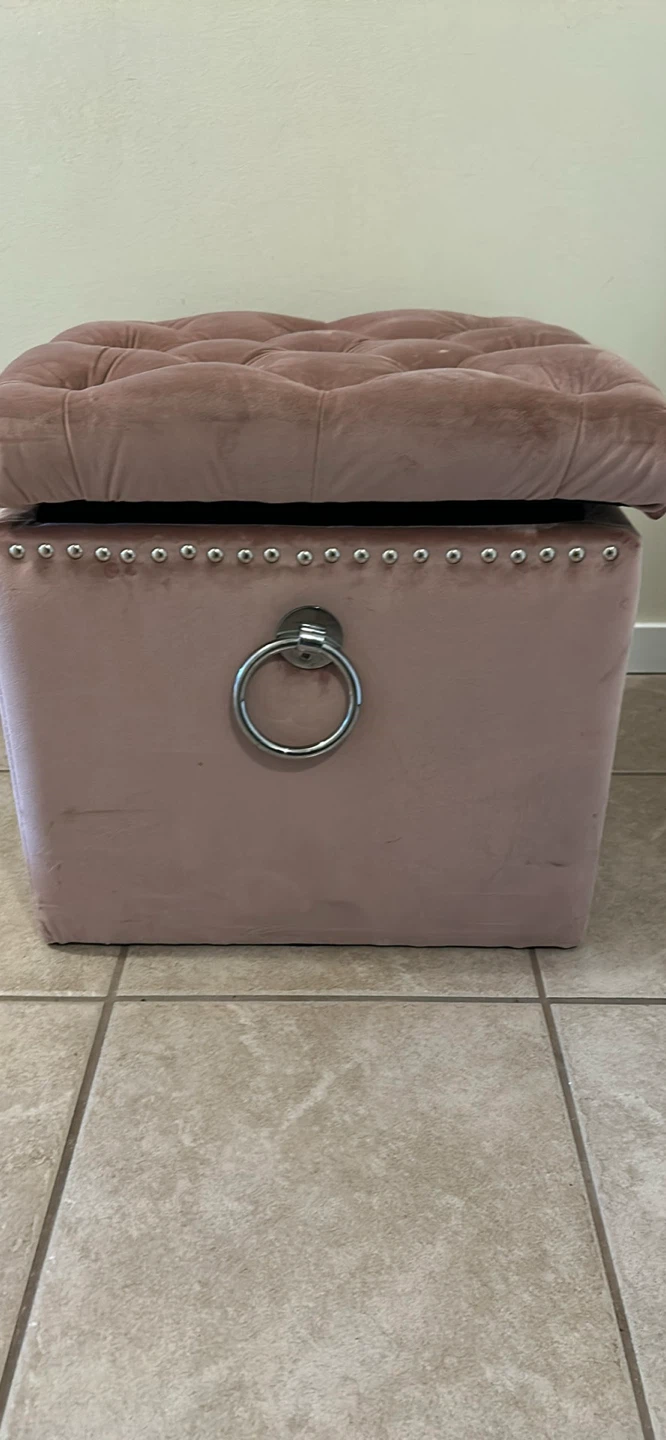 Pink Velvet Storage Ottoman with Ring Pull - photo 2