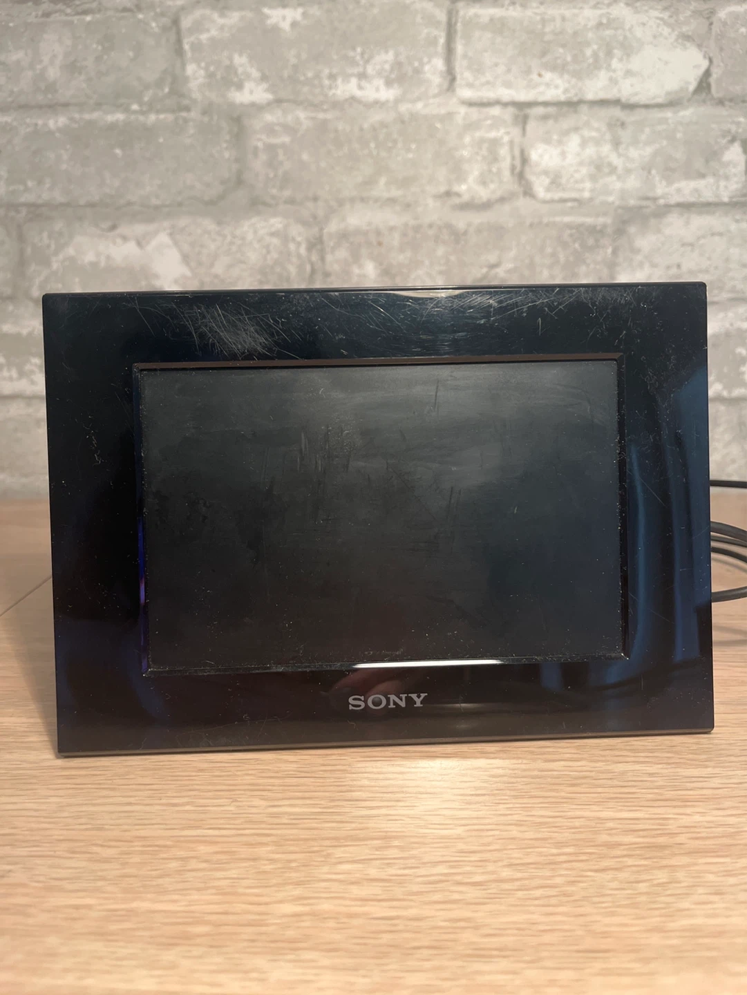 Sony Digital Photo Frame (small) - photo 2