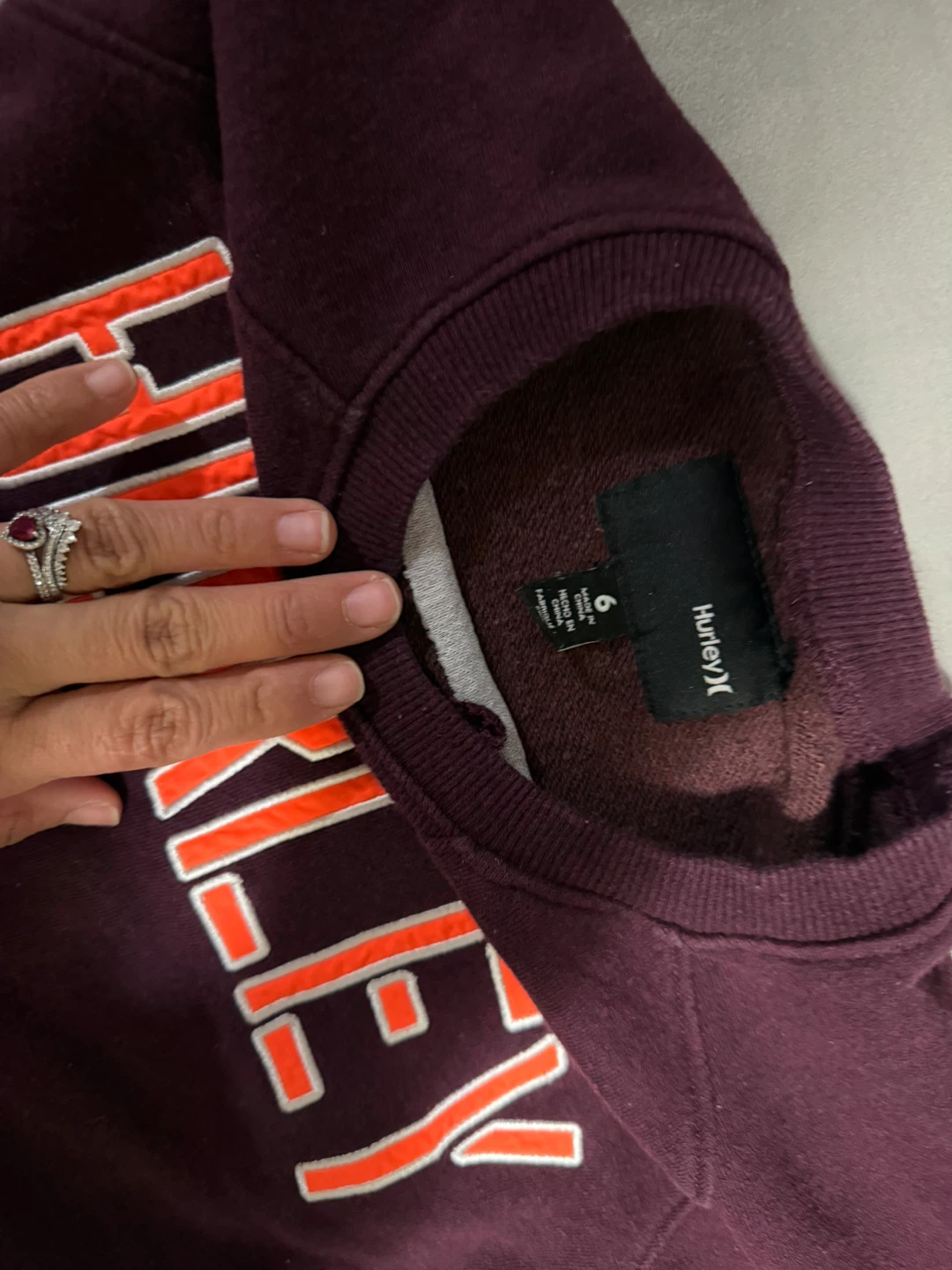 Hurley Burgundy Crewneck Sweatshirt Size 6 - photo 2