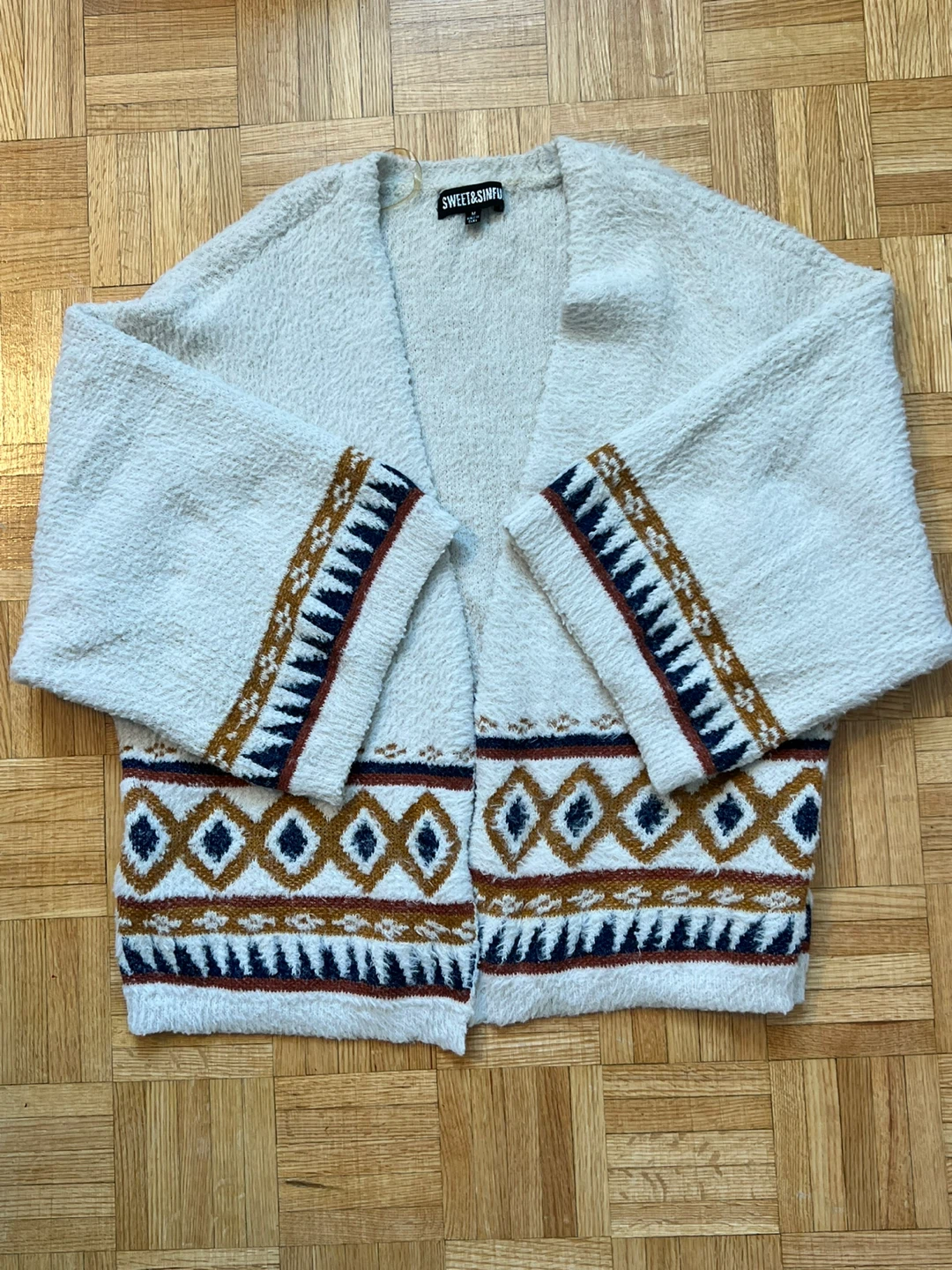 SWEET&SINFU Cream Geometric Cardigan